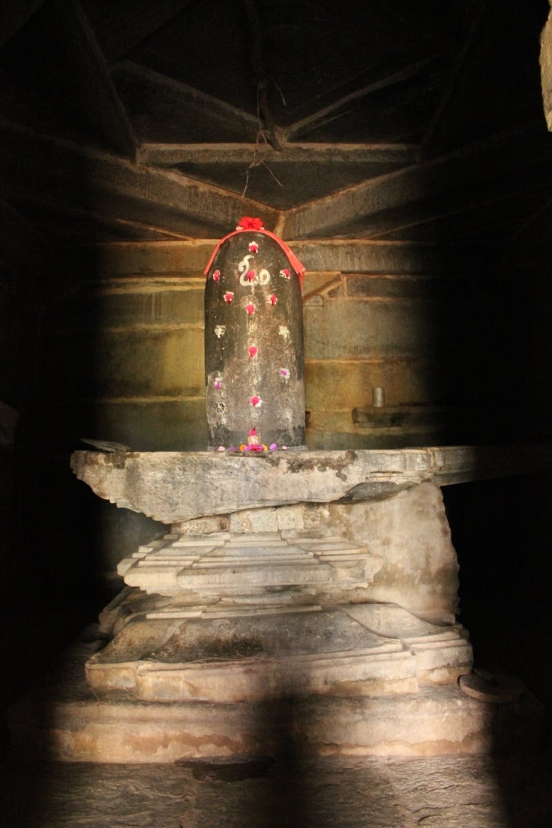 Pranavesvara Temple Shivalinga