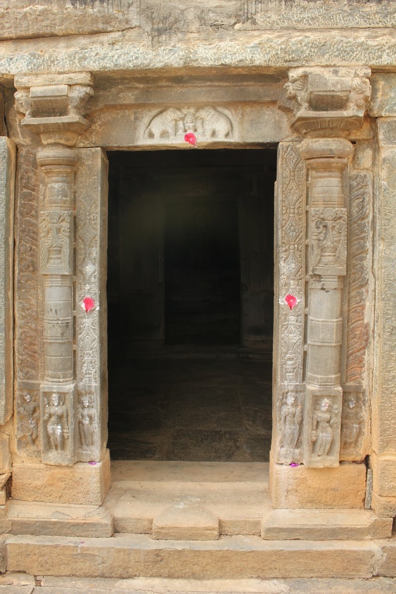 Talagunda Pranavesvara Temple 3