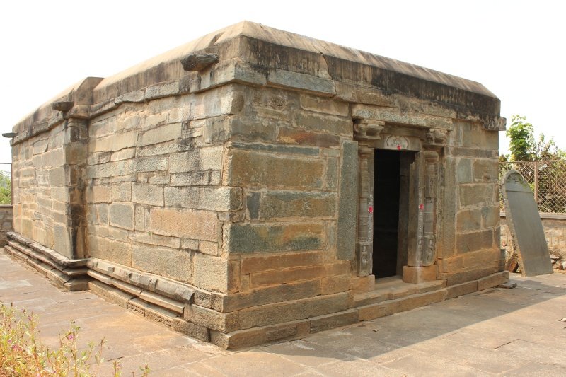 Talagunda Pranavesvara Temple