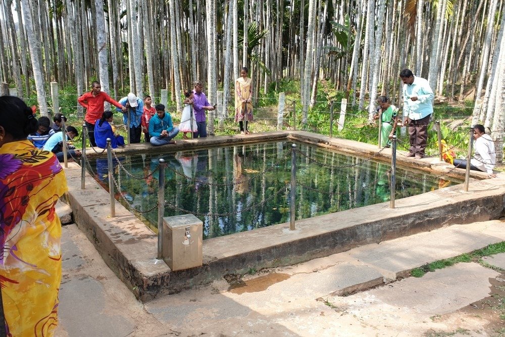 Shri Guli Guli Shankareshwara Temple photo